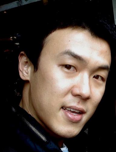 OutsideUS's profile picture. 부산대학교/대기연구실/환경/Solar/IGCC/싱글/갤럭시S/수영/축구/어셔/비욘세/에미넴/FC바르셀로나/롯데자이언츠
삶이 다하는 마지막 순간까지도 당신을 보며 미소짓고 싶다.