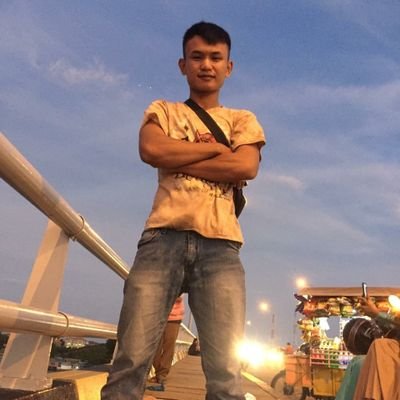 lebih baik diam dari pada bersuara tapi tak bermakna.