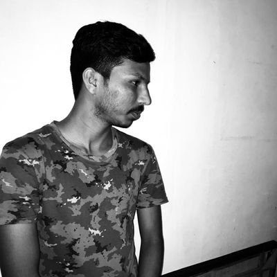 ShivKale21's profile picture. एक शोर है मुझमें,जो खामोश बहुत है ||