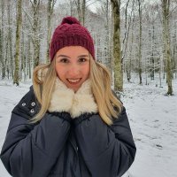 Burcu Candan (@darkredthings) 's Twitter Profile