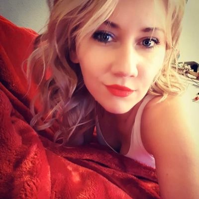 Mariesa00834664's profile picture. Moi je me nomme Marie je suis nouvelle sur Twitter je suis célibataire sans enfants je vie a Barberaz dans la Savoie je désire fais ample connaissance ❤️