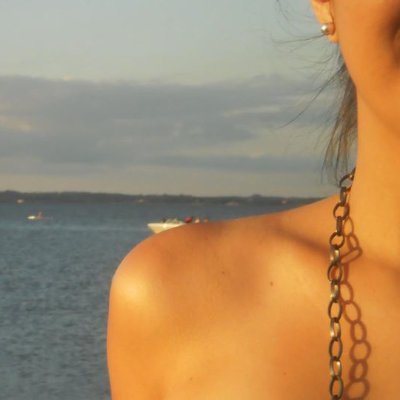 Chechu__20's profile picture. soy sincera. 
prefiero las personas que aman fuerte ✌️