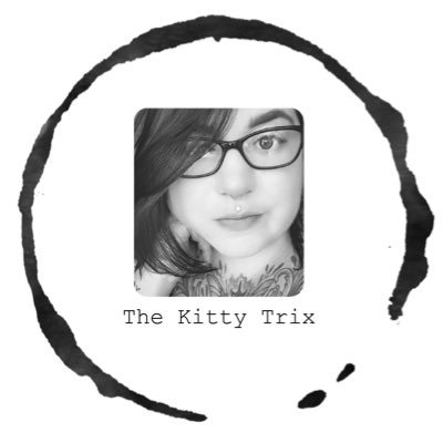 thekittytrix's profile picture. Bit weird, here for the unicorns 🦄