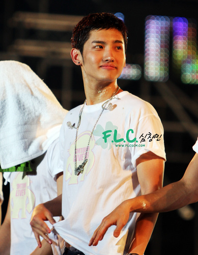 동방신기 최강창민 1호 팬카페 F.L.C. 입니다^.^ 韓国で第一号のチャンミンファンサイト、F.L.C.です。 Hello, this is the No.1 Daum fancafe for Max, F.L.C.!