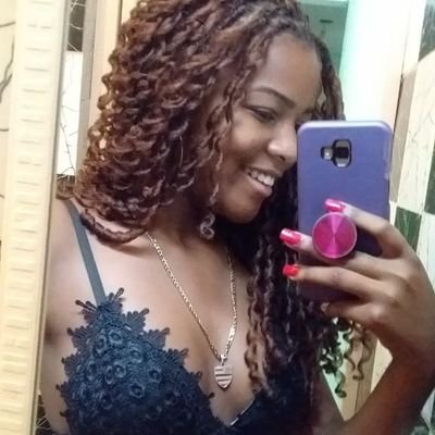 @Flamenguista🔴⚫
A gata é preta, mas Garanto que não da Azar.😽🙈 @GB2249793100/ Mô meu❤️/22/10/19👩❤️👨/nenhuma verdade me machuca... nenhum motivo me corroí