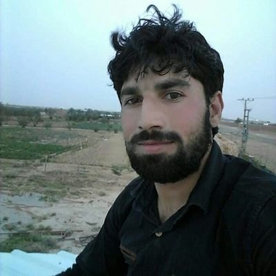 برا چاه چاهنے والے کو بتا دوں ؛
عزتیں رب دیتا ھے