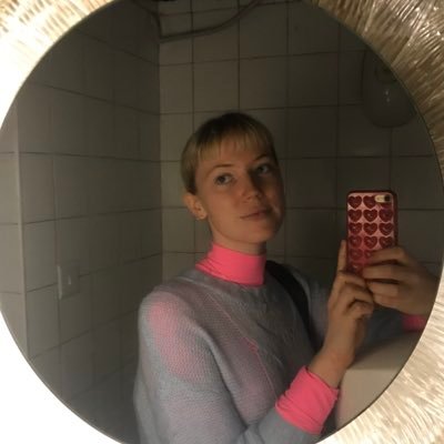 FoucaultLily's profile picture. 