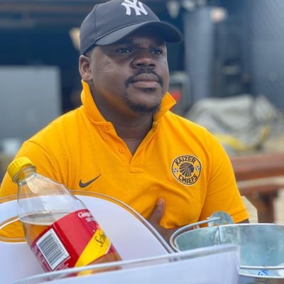 football fan ( kaizer chiefs + Man united) radiography student PE tech 2003.hip hop music. production supervisor @vssa. eastern cape.