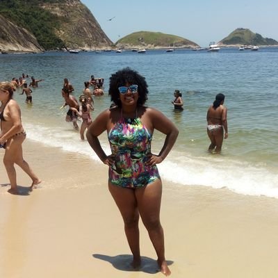 face:Pilar Thamires
Insta:Pilarthamy
geminiana,mas com uma pitadinha de todos os outros signos kkk