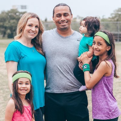 WV-born, TX-living mama of 3 sharing positive life inspiration for families. https://t.co/By4tXJUjXS | https://t.co/hhE2ByNJP5