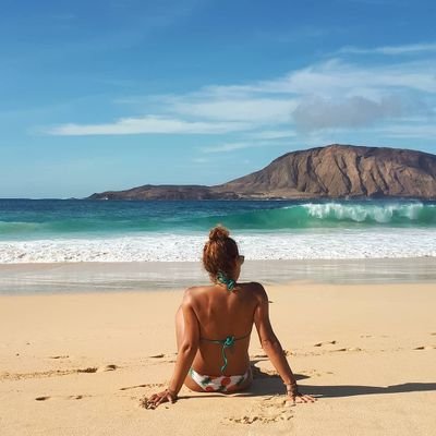 Ciudadana del mundo 🌍
Mujer de mar 🌊
⚓