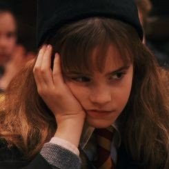 _reuripoti's profile picture. não sou k-poper nem otaku