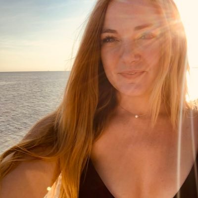 LexiLiddell's profile picture. take it easy