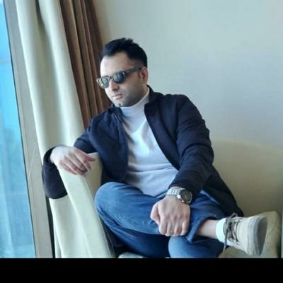 I’m very choosy. I’m short tempered. A true Kashmiri by heart. Quickly forgive. No to hate. Peace loving. A blogger. Love to travel.