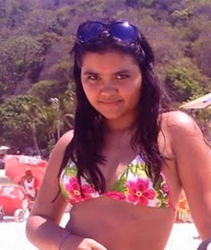 julia_karyne's profile picture. 
