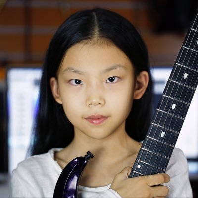 13 years old guitarist school student.