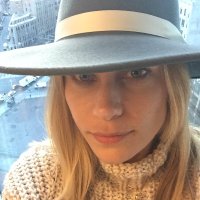 Nina (@ninafajers) Twitter profile photo