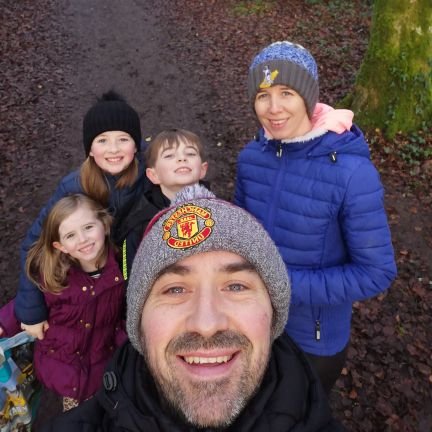 married to my best friend Aine,with 3 beautiful kids,Caoimhe,Oisín and Muireann.
Ramor United Social Media Team