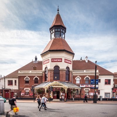 4 Screen Cinema in #BognorRegis - latest movies 🎞 | live shows from the #RoyalOpera House & The National Theatre 🎭 Download the #PicturedromeCinemas App 📱