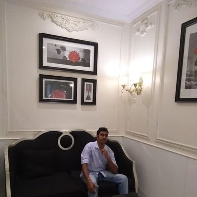 Mumbaikar👳Political & Social Enthusiast
Left Wing❌Right Wing❌Patriot🇮✊ Software Engineer👨💻My tweets&retweets are based on my opinion not to hurt any one.