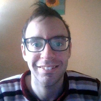 DolzaIzan's profile picture.