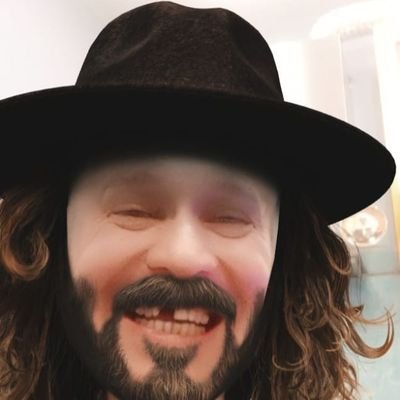 selena6424's profile picture. для нас любовь- и библия и пища, но можем дать и по лицу за родную Катманду!