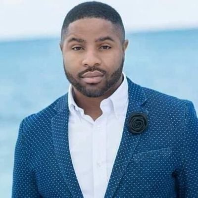 Pieces Rule...Never was born to fit in neither follow the crowd,so appreciate me for me I'm Unique!Live with no excuses,Love with no regrets