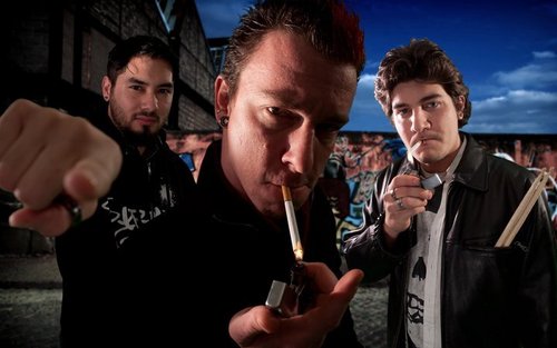 FOLLOW BACK Punk Rock Band out of Atlanta, GA - Vocals/Guitar: Austin Wills Bass: Shawn Kerdsomboone Drums: Travis Croy