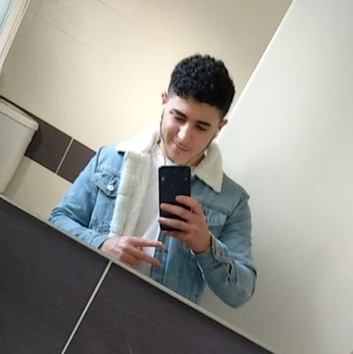 17years
DZ🇩🇿🇩🇿🇩🇿
TermS🧬🧫⚗️
Lycée Prévert
LONGJUMEAU