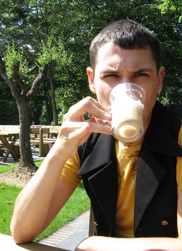 Snarky #progressive #queer activist fighting #AddisonsDisease - and winning.