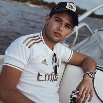 javierl19783792's profile picture. 