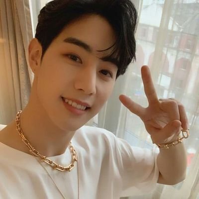 IGOT7 INA