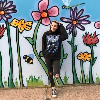 Music enthusiast🎶 | Movie lover🎥 |University student @ X🖊|