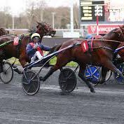 Pronos de turfs Venez aux courses hippique pour avoir des Pronos abonné vous les amis 🐎 sur telegram aussi https://t.co/Ai08I64ews