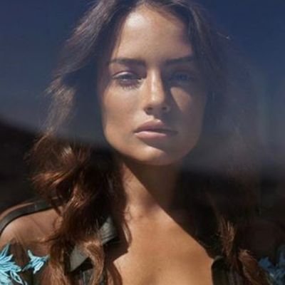 Zambei1's profile picture. ‏‏این دست که میسایی دم شیراست وشیرطغیان میکندگاهی وپنجولک برپشتت میخشکند ومن چشمانم رابسته بود او
https://t.co/hfIvFKgJLw