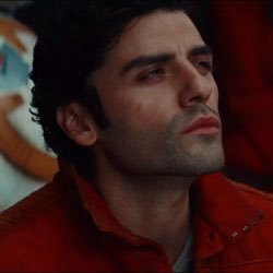 ◜ ɢʀᴇᴀᴛ ᴘɪʟᴏᴛ ┊ ʙᴇᴛᴛᴇʀ ᴛʜᴀɴ ʜɪᴍ ┊ ᴀɴᴅ ᴀ ᴘᴀɪɴ ɪɴ ᴛʜᴇ ᴀss. ◞ — ❛ 𝘿𝙊 𝙄 𝙇𝙊𝙊𝙆 𝙇𝙄𝙆𝙀 𝙄 𝙂𝙄𝙑𝙀 𝘼 𝙁𝙐𝘾𝙆? ❜ ┊