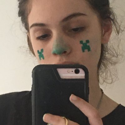 bluesomekitty's profile picture. 