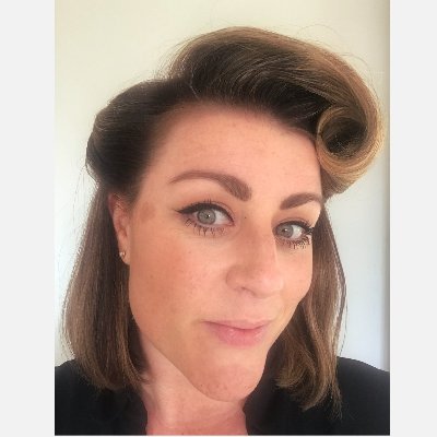 No holds barred marketing pro. Captivated by entrepreneurial spirit. Motivated by passion. Fascinated by all things creative.
