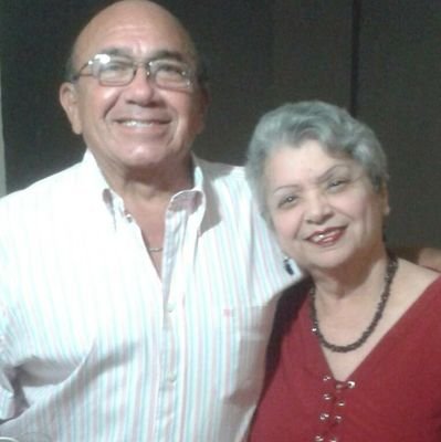 Venezolana de Maracaibo Docente jubilada Devota ferviente de la Chinita y del Arcangel Miguel .Esposa Madre y Abuela