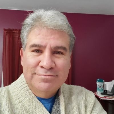 duar044402lalo's profile picture. 