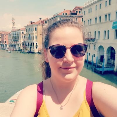 eyleen_99's profile picture. 