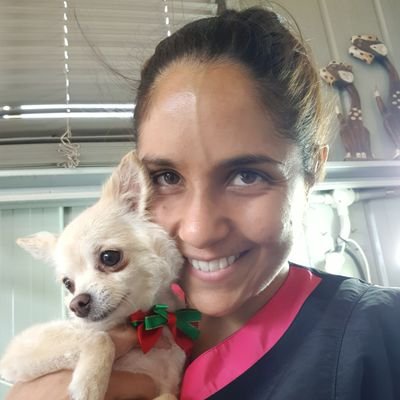 Pooch Perfect contestant 2020
Qualified Pet Stylist, absolute dog lover, Mum of 2 girls, Owner of Stylist to the Dogs Narangba QLD