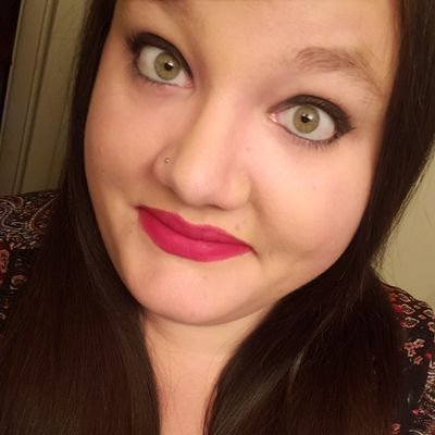 28 years young married 2/8/16 mother 3/15/14 Auntie 2/19/16 Cardinals fan