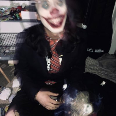 DullDollKiller's profile picture. Lizard hunter