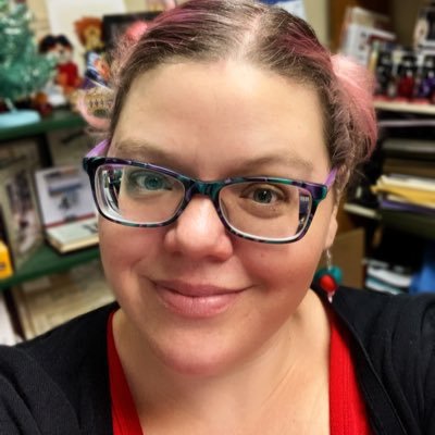 A library educator, professor, data nerd, & higher ed leader at a state uni. Librarian, mom, crafter, techie, geek, former MOLib Pres. All comments are my own.