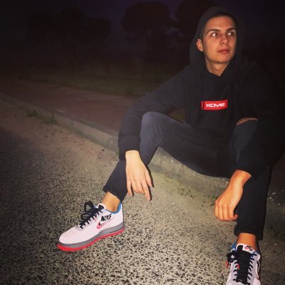 verygudguy2's profile picture. 20y | One Piece | VideoGames | Memes