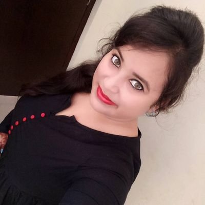 journalist....अपने उसूलो से कभी समझौता नही कर सकती, सिर्फ सही और गलत के हिसाब से तर्क वितर्क करना पसंद करती हूं। मुझे मेरी काम की सराहना पसंद ना कि मेरी 🙂🙂