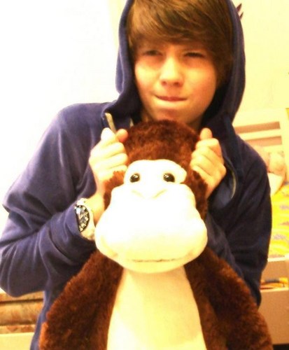 I love you @piconn dona: @natalinha14 se quizer saber mais follow me? msn: picon_teamo@hotmail.com