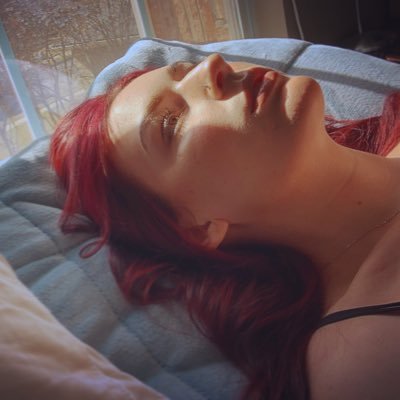 almondmilkfiend's profile picture. I don’t use Twitter