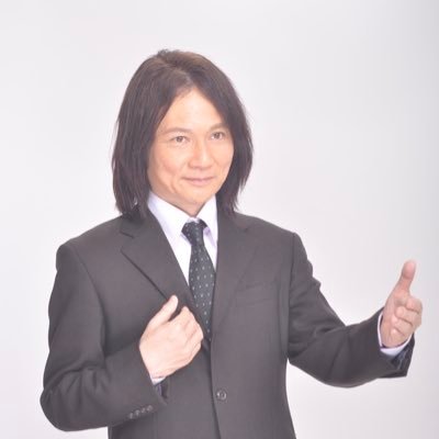 講師及び税務支援活動、ラジオ出演を通して税法を解りやすく伝えながら税理士の価値を高めていくことに力を入れております。